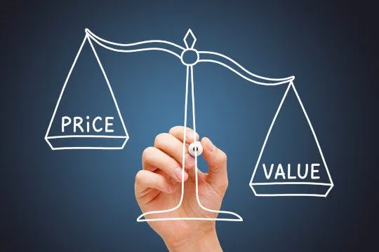 Negotiation management, price enforcement, value selling: Roll & Pastuch shows what matters.