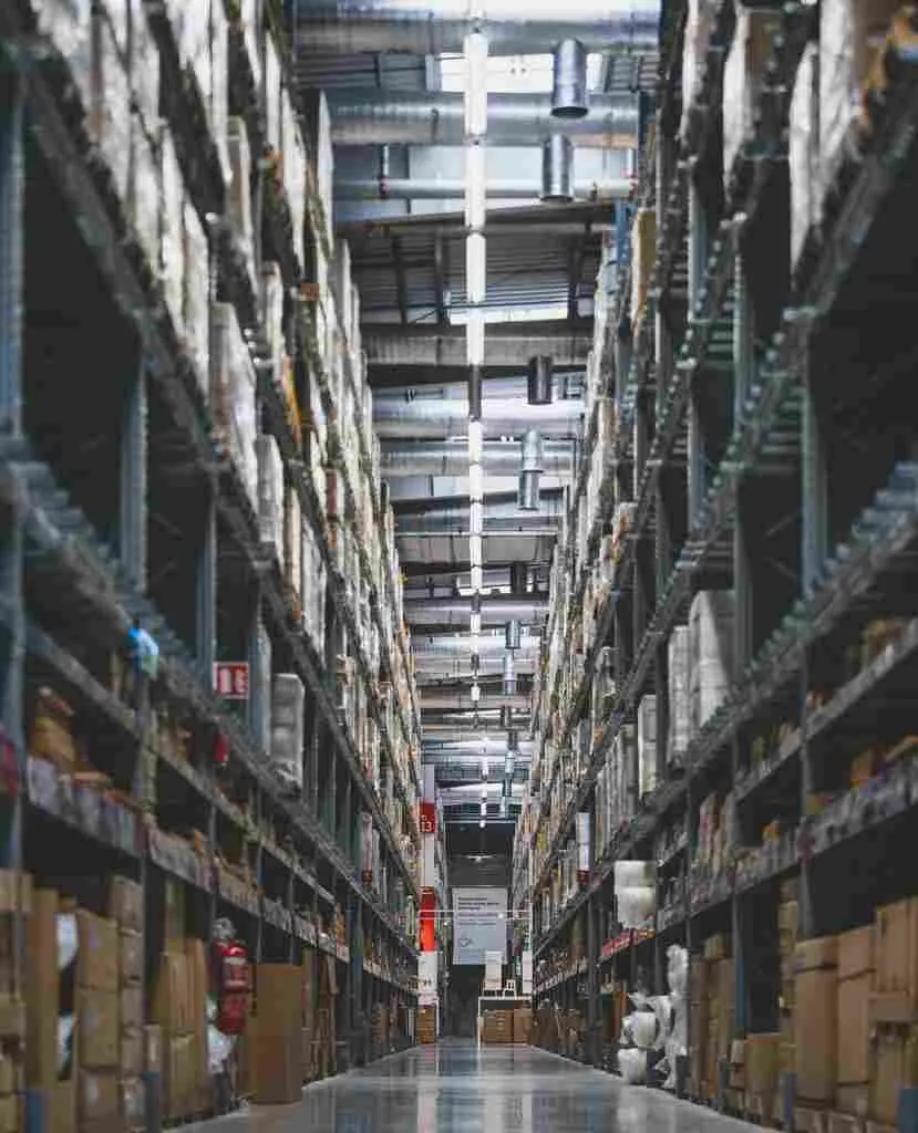Spare parts pricing: Full large warehouse with spare parts