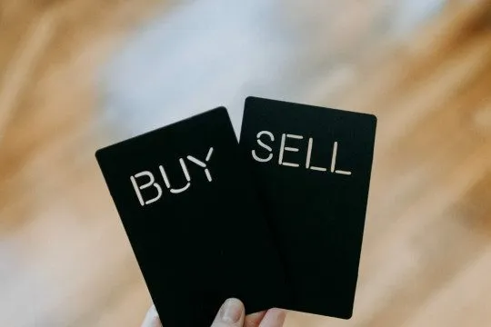 When a company offers many different brands in different price ranges, customers have to decide. R&P will be happy to advise you on your assortment strategies.