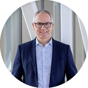 Reinhard Mayer, Executive Vice President and CFO bei